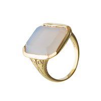 Antique Chalcedony Gold Ring